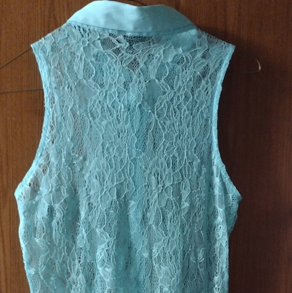 Women's see-thru button down sleeveless shirt - Picture 2 of 3